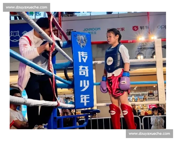 峨眉传奇名场面：后手重拳的 “瞬间催眠术”